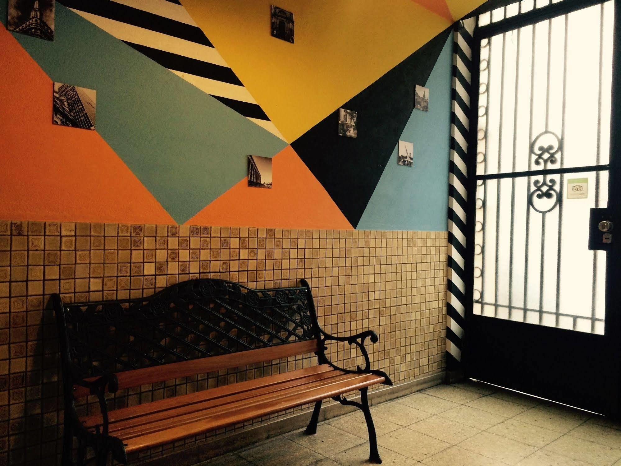 Petit Recoleta Hostel Buenos Aires Exterior foto
